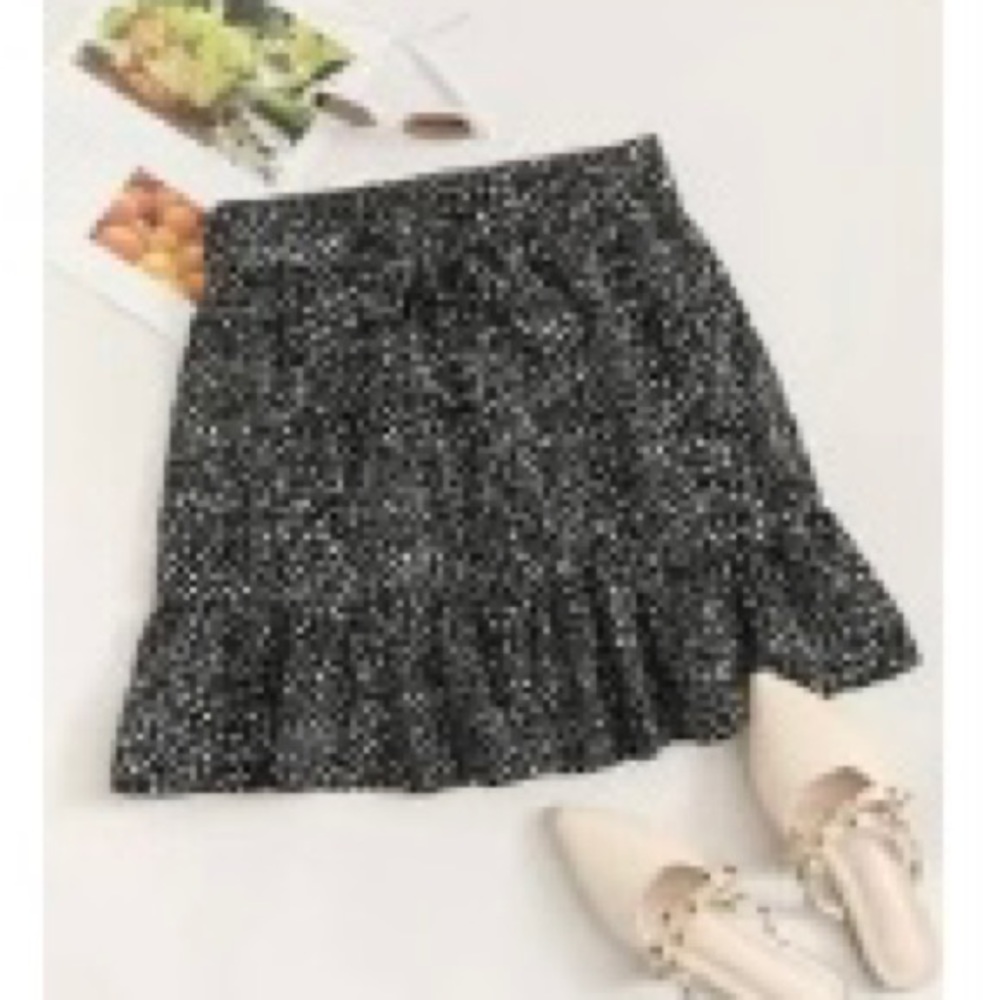 Dalmatian print flounce hem belted skirt